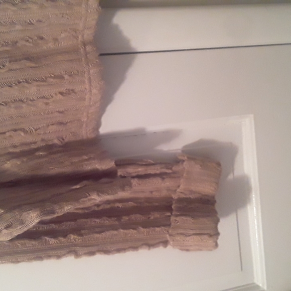 Ladies Tan Sweater - Picture 4 of 5